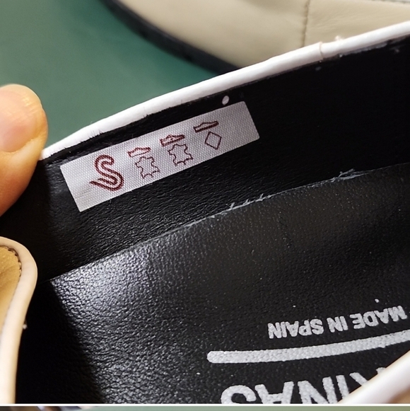 Sabrina, Size 10 white leather flats rubber sole - Picture 3 of 6